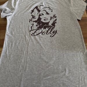 Dolly tshirt